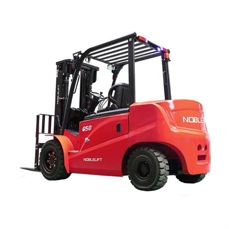 Four-wheels electric forklift 5 T - low centre distance 600 mm - Q Series