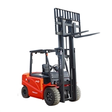 Four-wheels electric forklift 4 T - load centre distance 500 mm - Q Series - 