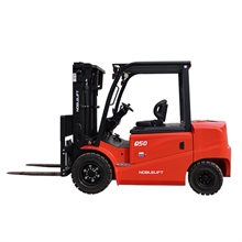 Four-wheels electric forklift 5 T - low centre distance 600 mm - Q Series - 