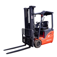 Three-wheels double drive electric forklilt 1,8 T - load centre distance 500 mm - 