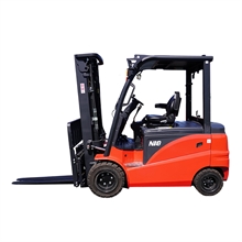 Four-wheels compact electric forklift 1,8 T  - low centre distance 500 mm - 